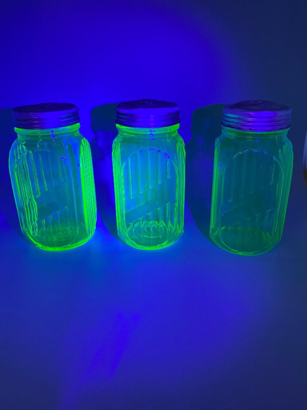 1930'S Anchor Hocking Uranium Green Ridge Hoosier Shaker Spice Jars 5" Tall